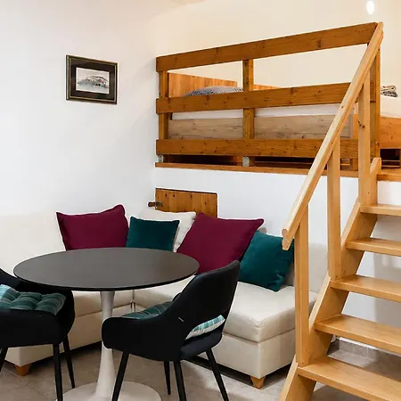 Appartamento 1 Bedroom Beach Front Apartment In Smokvica