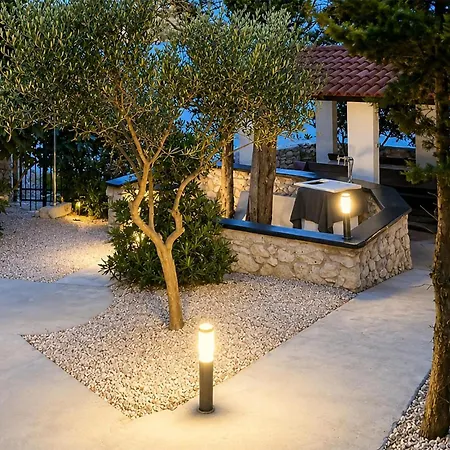Appartamento 1 Bedroom Beach Front Apartment In Smokvica